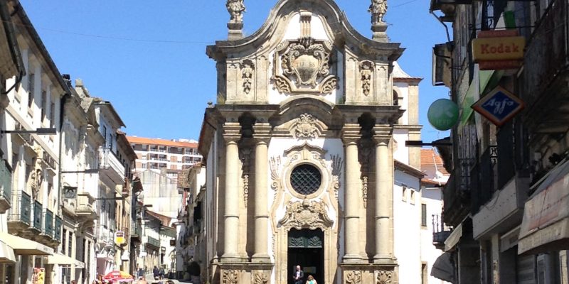 Viaja a Portugal Iglesia San Pablo Vila Real Duero 1