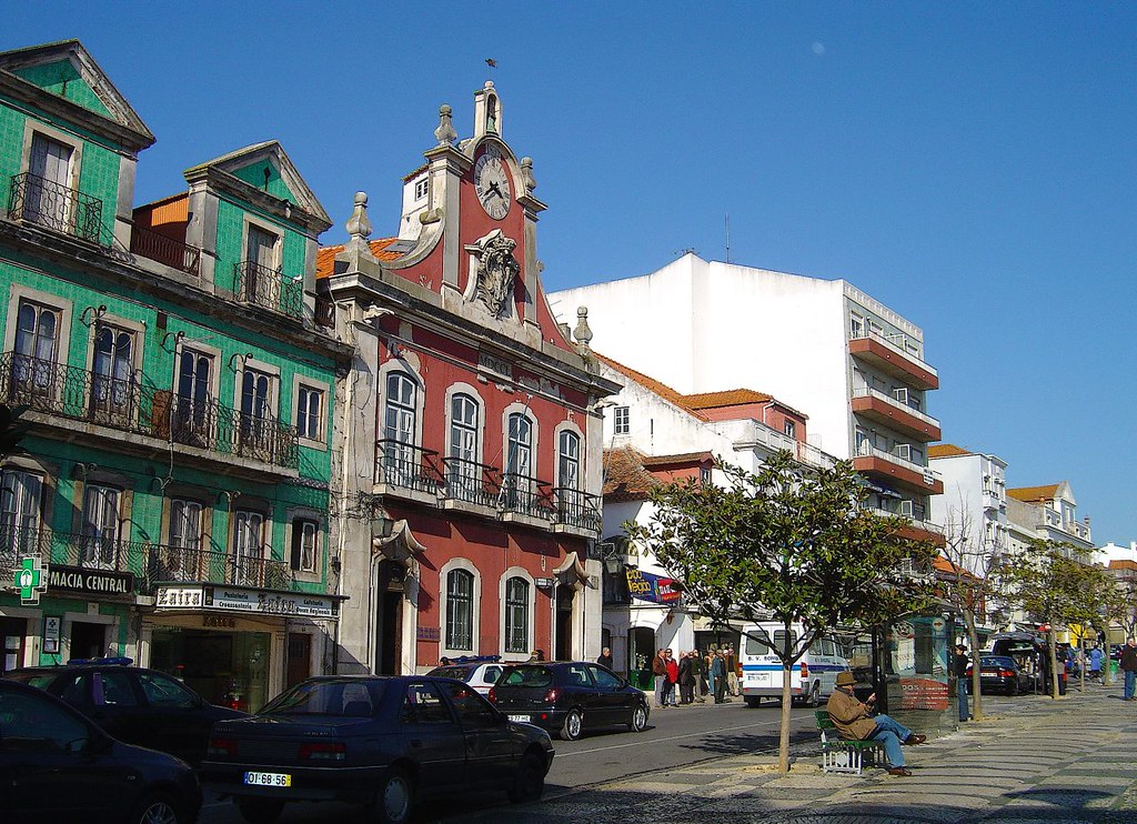 Plaza de la Fruta, centro historico de Caldas da Rainha